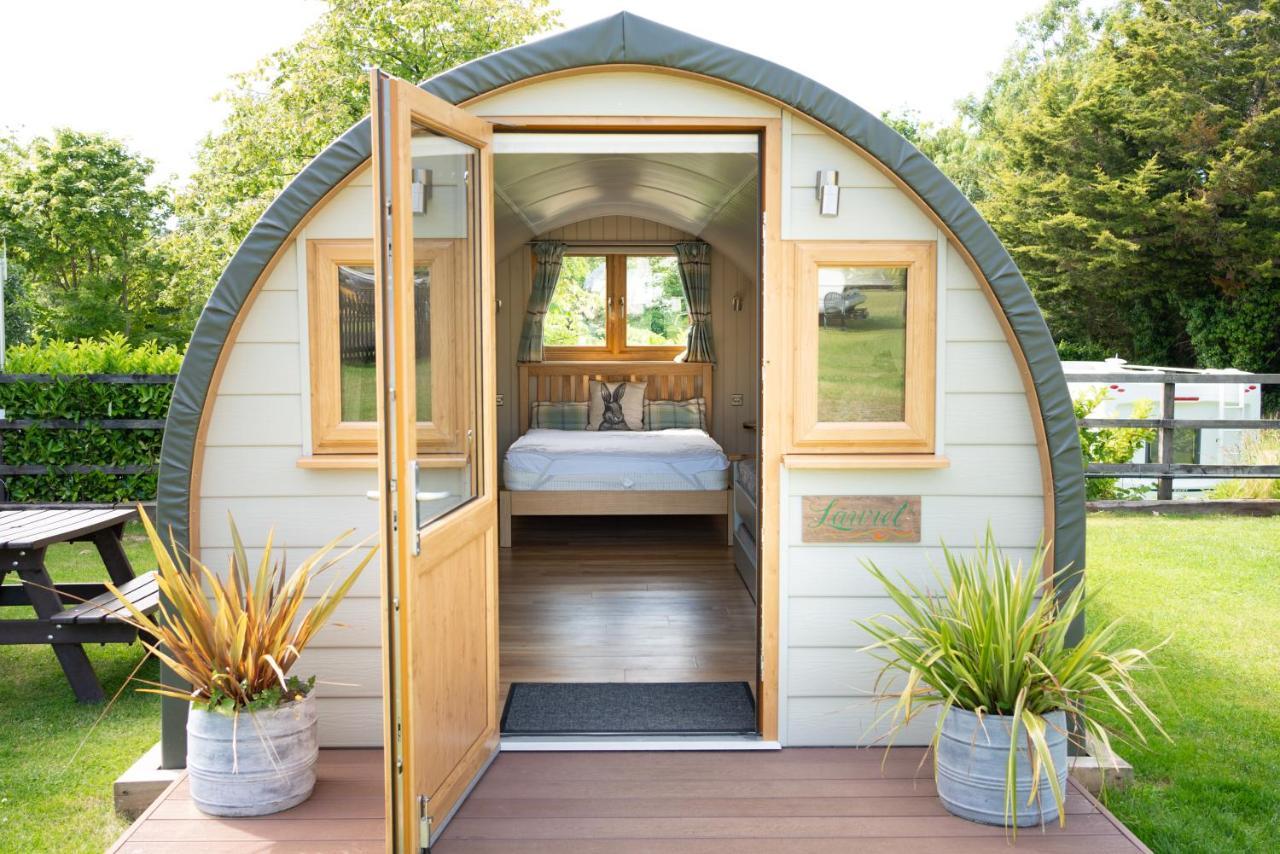 فندق Glamping At South Lytchett Manor بول المظهر الخارجي الصورة