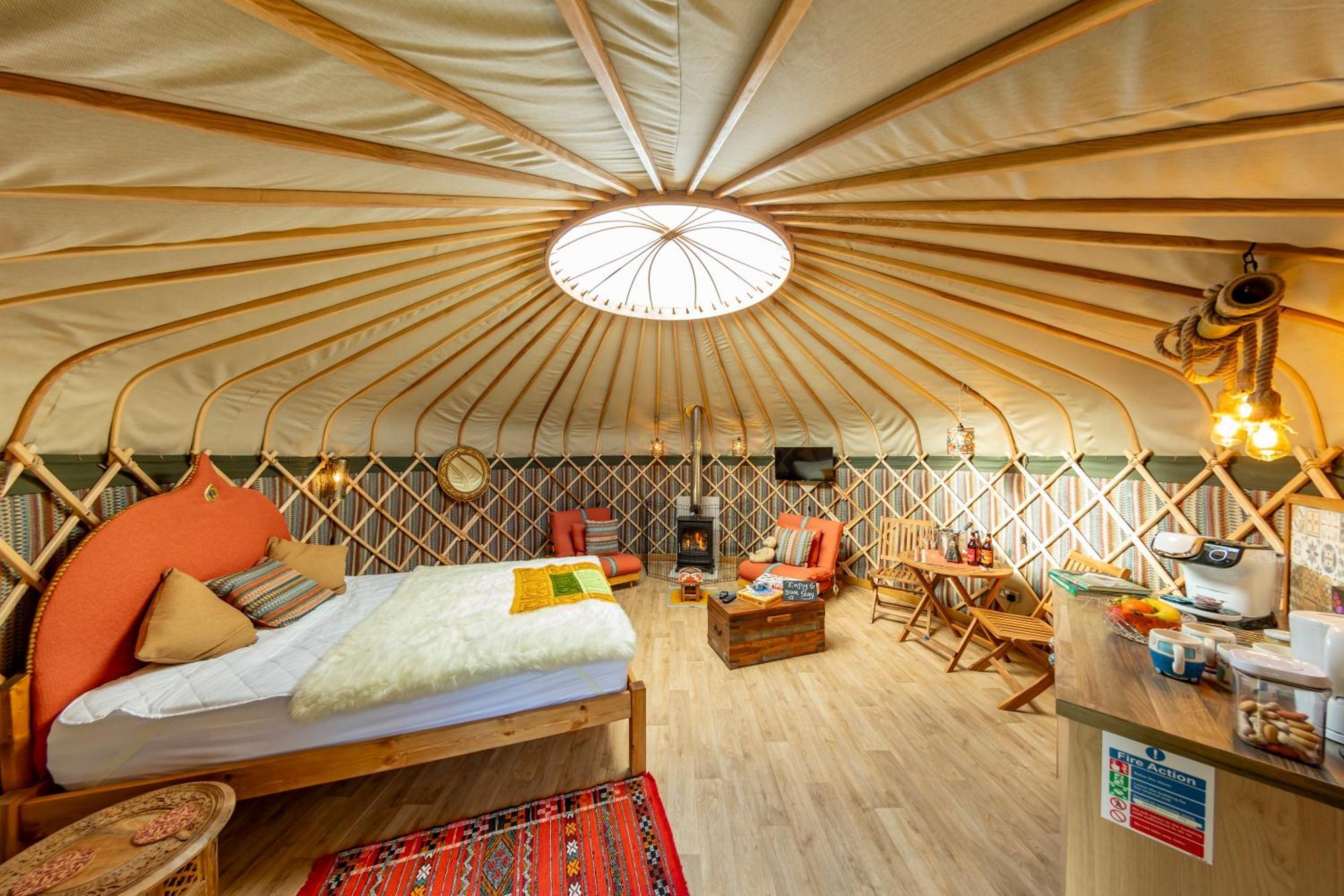 فندق Glamping At South Lytchett Manor بول المظهر الخارجي الصورة