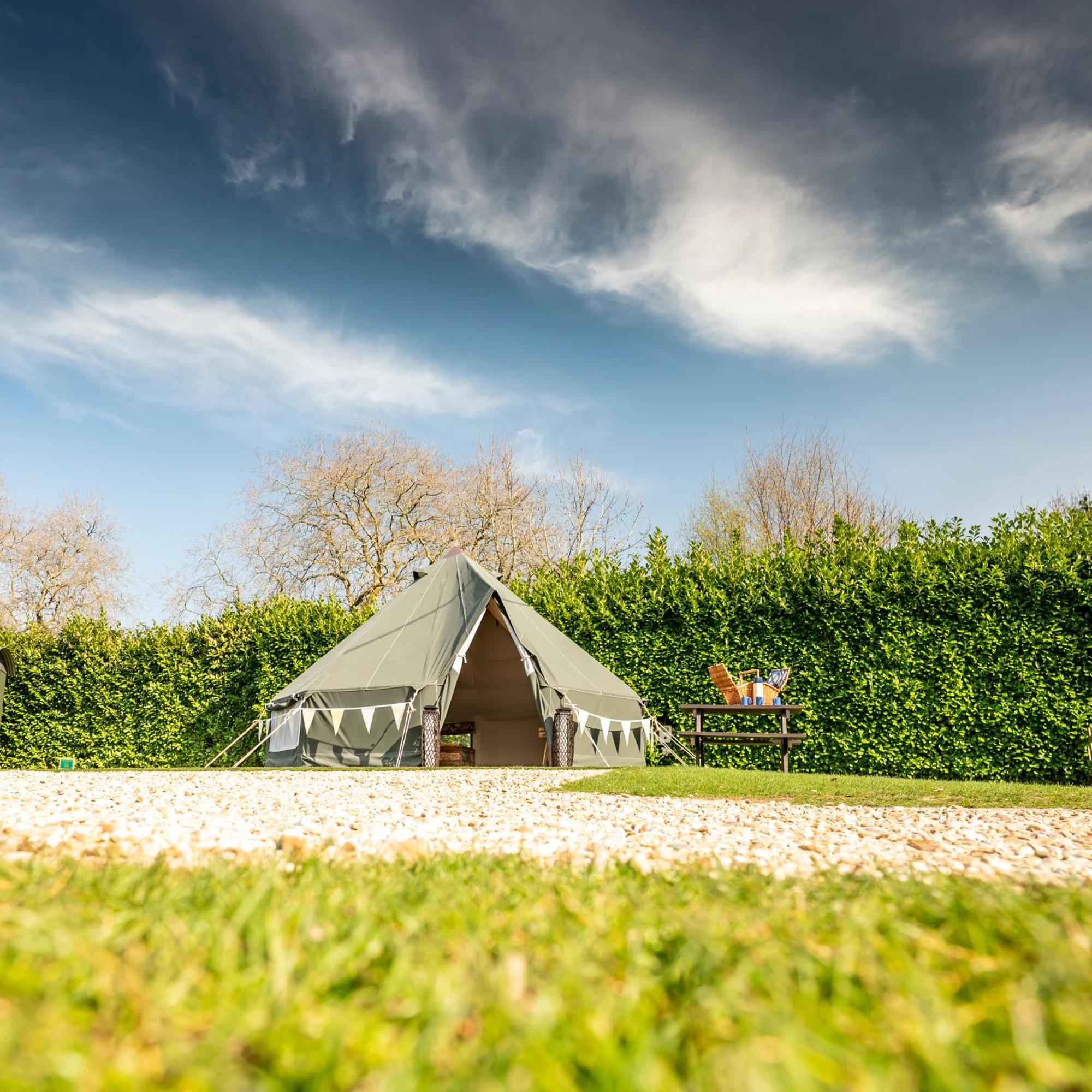 فندق Glamping At South Lytchett Manor بول المظهر الخارجي الصورة