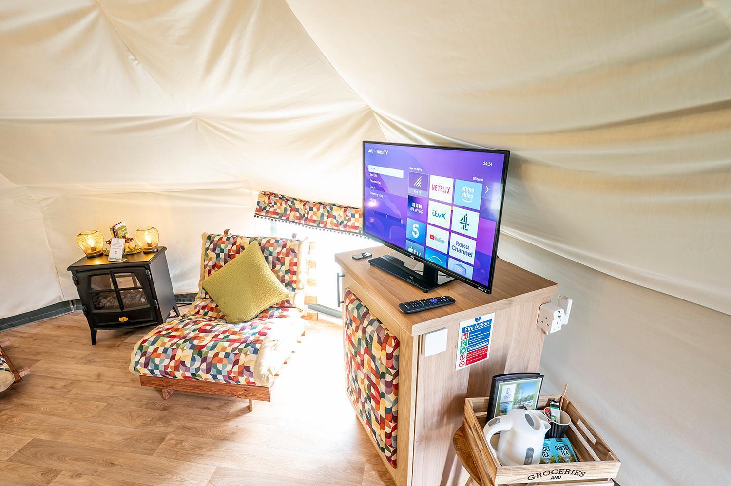 فندق Glamping At South Lytchett Manor بول المظهر الخارجي الصورة
