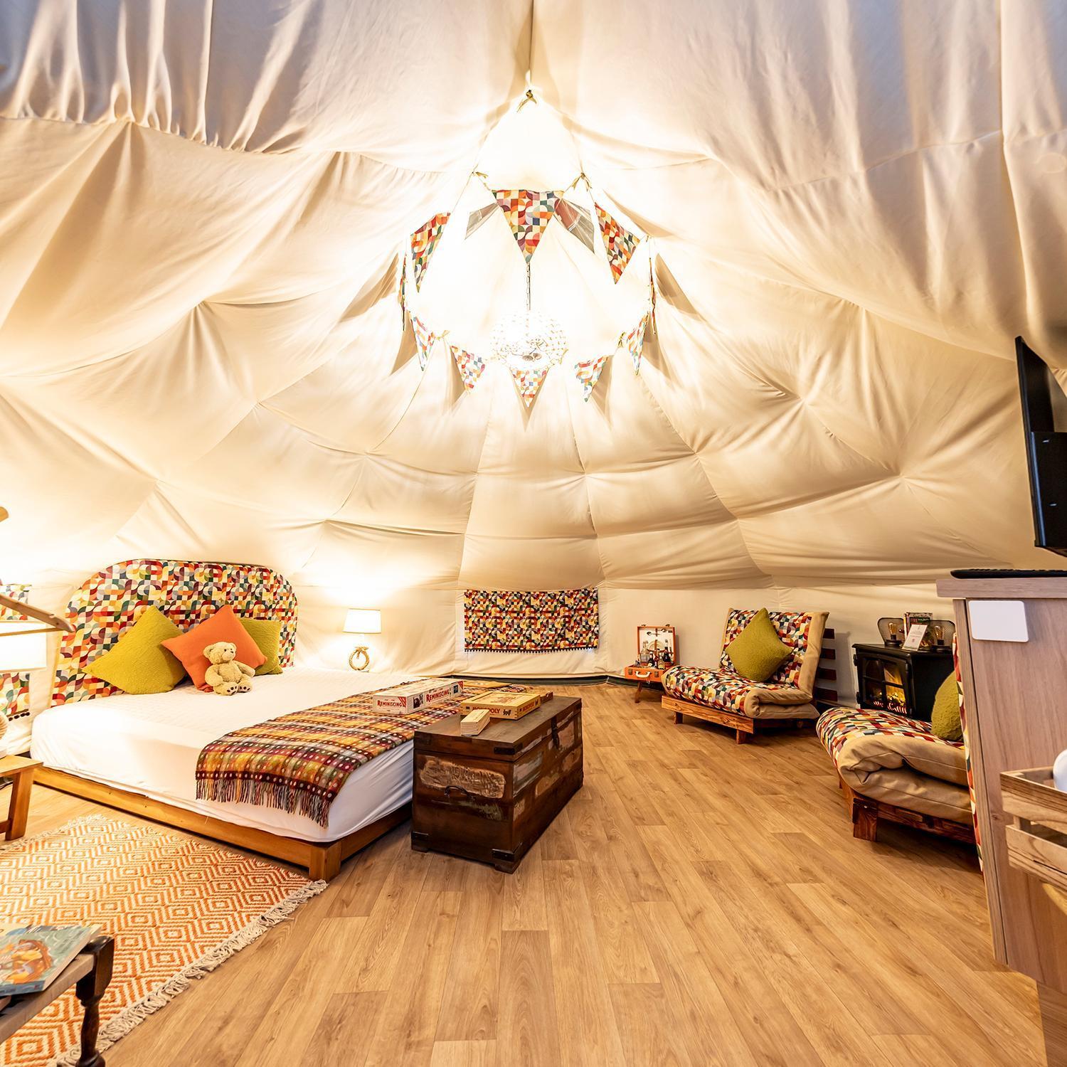 فندق Glamping At South Lytchett Manor بول المظهر الخارجي الصورة